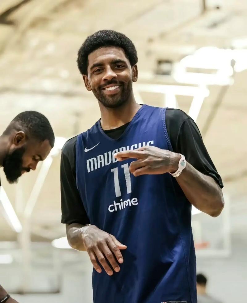 库普梅纳斯：我们想拿意杯冠军，但接下来要专注踢那不勒斯（库普梅纳斯：意杯夺冠是目标，但当下全力备战那不勒斯）