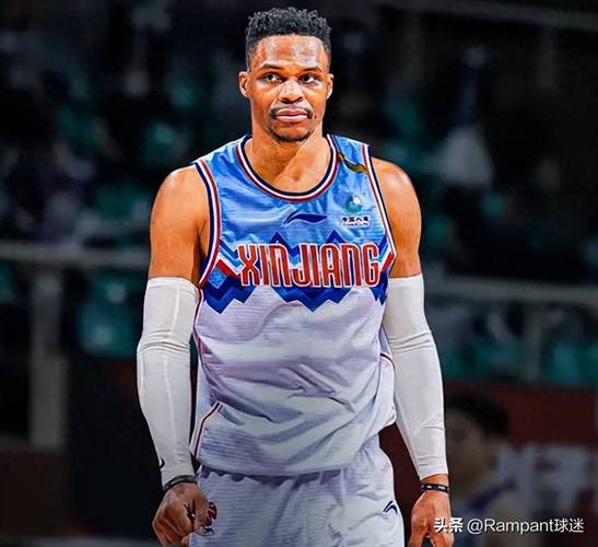 每体：阿劳霍的两位经纪人和德科会面，分析球员目前的现状（每体：德科与阿劳霍两位经纪人会谈，研判球员当前处境）