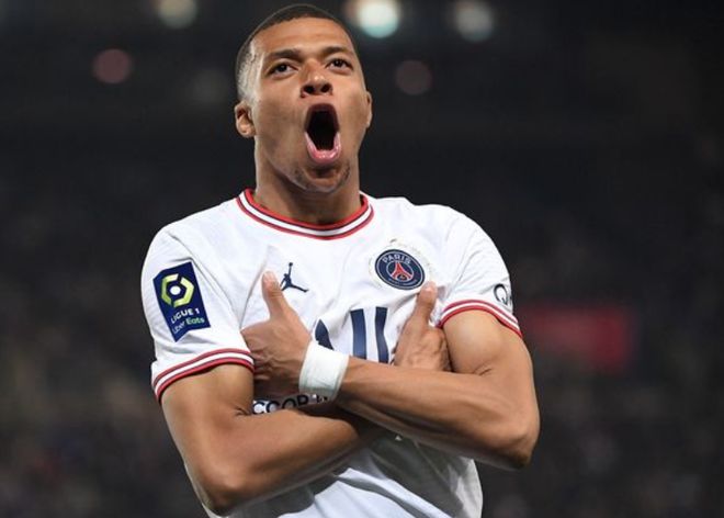 梅西因为足球改变性格！从天生内向到绝对领袖！