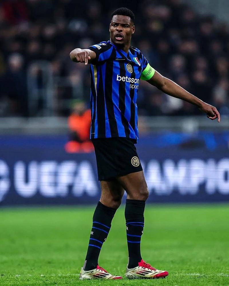 因西涅：离开那不勒斯的选择并不成功；孔蒂是值得信赖的保障（因西涅：离开那不勒斯的决定并未奏效，孔蒂是可靠的保证）