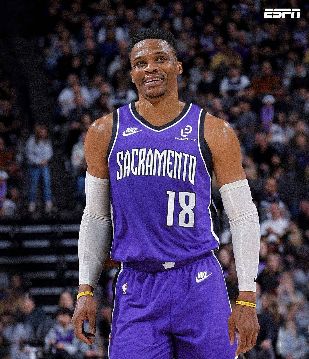 2280万买的恩里克砸手里？斯基拉：国米正找寻邓弗里斯的替补（花2280万买来难用？斯基拉：国米正物色邓弗里斯替身）