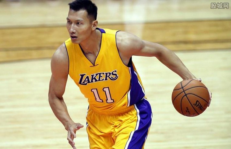 都灵锁定丹尼尔·马尔蒂尼！冬窗转会或成新机遇？（都灵瞄准丹尼尔·马尔蒂尼，冬窗转会或迎新契机？）