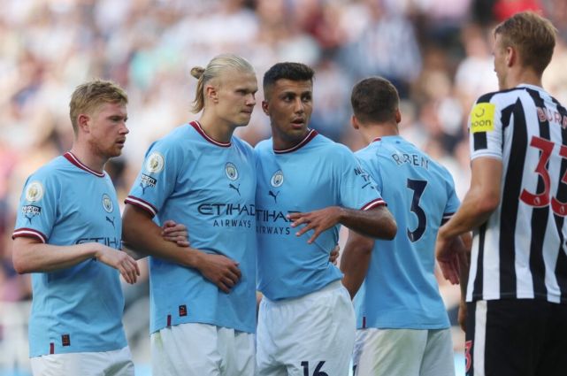 掘金vs步行者前瞻：约基奇PK西亚卡姆，穆雷出战成疑（焦点前瞻：掘金对阵步行者，约基奇对决西亚卡姆，穆雷出战存疑）