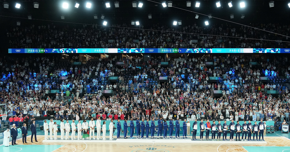 赵佳楠：我们拥有全世界最好的球迷，非常感谢大连球迷的支持（赵佳楠：我们的球迷是世界顶级，感谢大连球迷的一路支持）